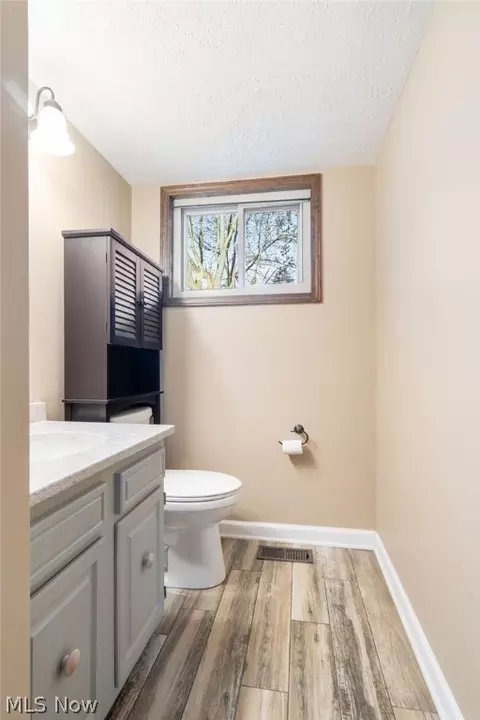 3463 Harris Ave NW, Canton, OH 44708 photo 12