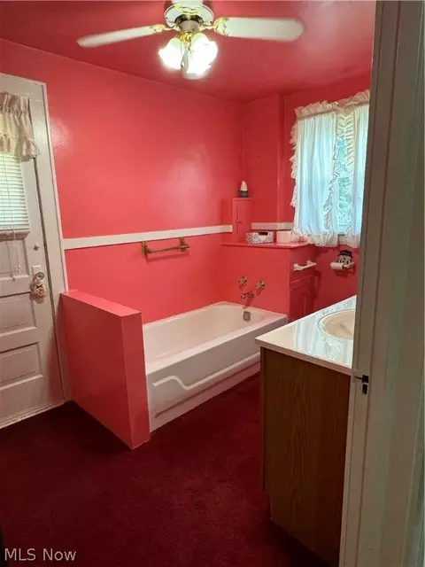 1055 N Howard St, Akron, OH 44310 photo 16