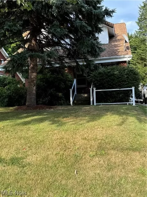 1055 N Howard St, Akron, OH 44310 photo 21
