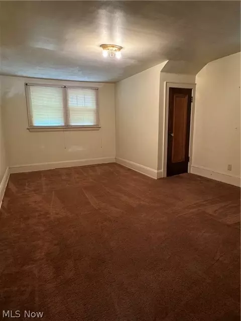 1055 N Howard St, Akron, OH 44310 photo 11