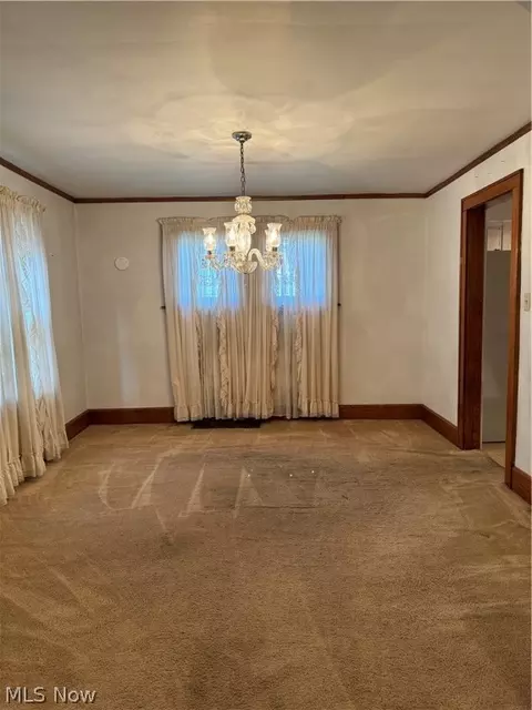 1055 N Howard St, Akron, OH 44310 photo 8