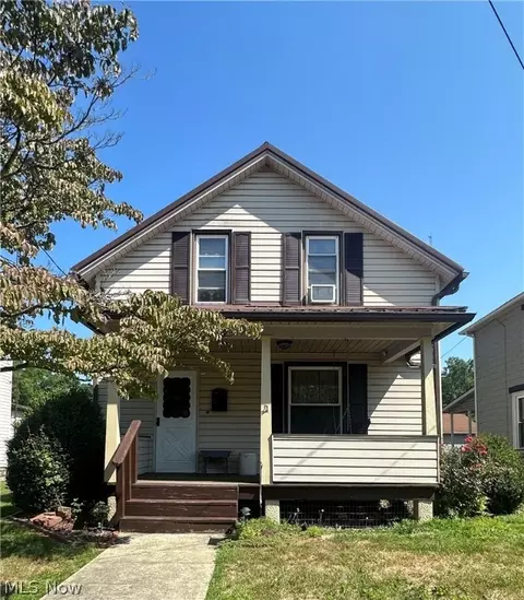 254 E North Ave, East Palestine, OH 44413