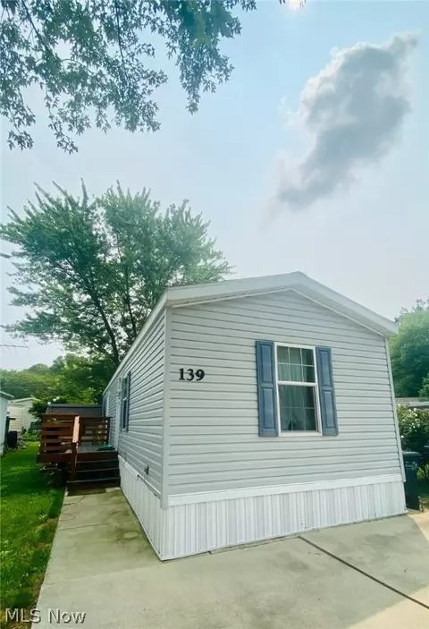 14740 Oak Grove Dr #139, Doylestown, OH 44230