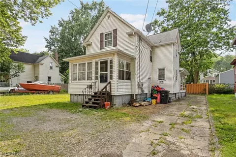 434 Matthews St, Akron, OH 44306