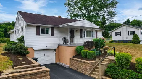 107 Bantam Ridge Ct, Wintersville, OH 43953
