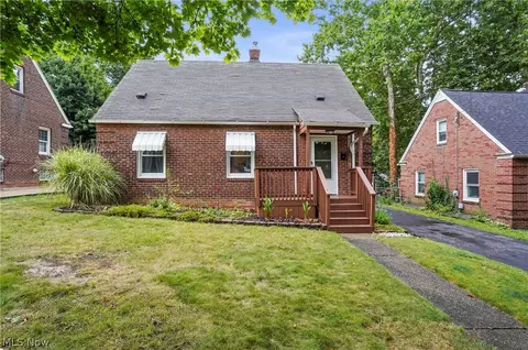 295 Oxford Ave, Akron, OH 44310