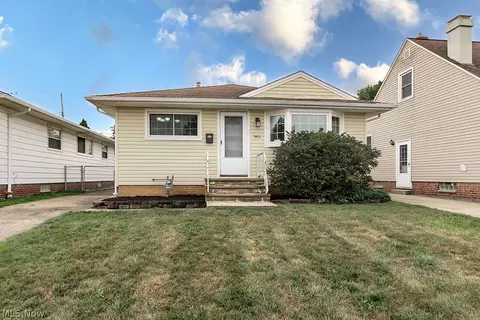 3411 Stanfield Dr, Cleveland, OH 44134