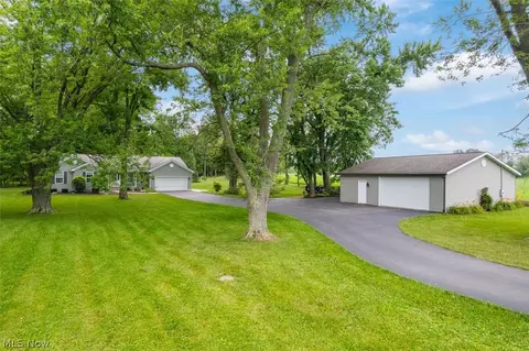 1342 Deerfield Ave N, Dalton, OH 44618