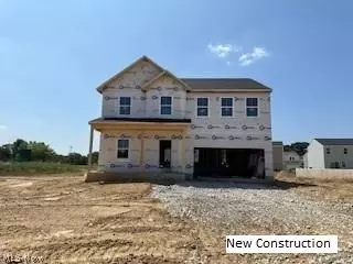 365 Golden Apple Dr NE, Louisville, OH 44641