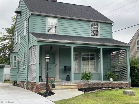 621 E 266th St, Euclid, OH 44132