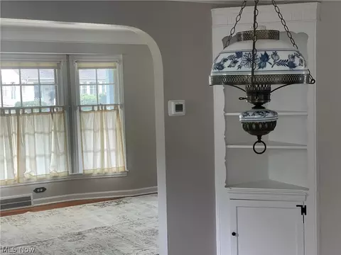 621 E 266th St, Euclid, OH 44132 photo 14