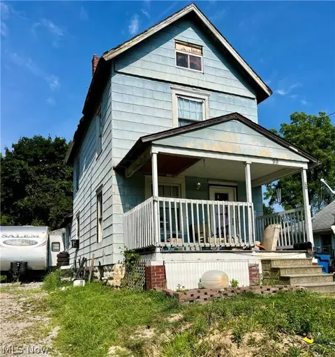 99 Narcissa St, Struthers, OH 44471 photo 1