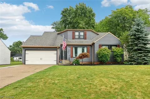 1389 Beaconfield Rd, Lyndhurst, OH 44124