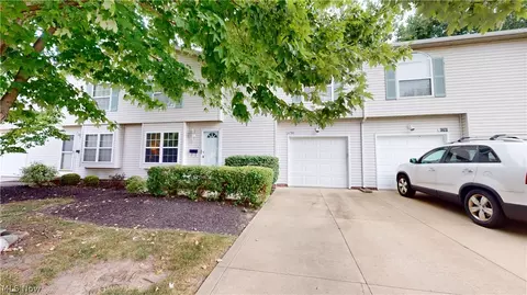 6785 Havenhurst Ct, Mentor, OH 44060