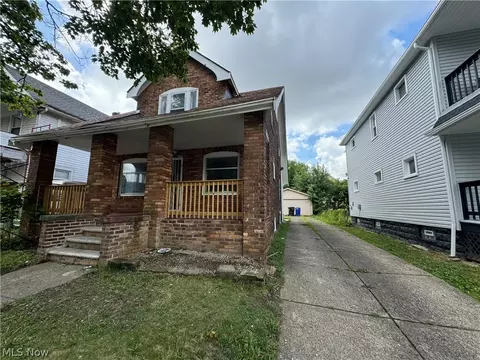 14116 Kingsford Ave, Cleveland, OH 44128