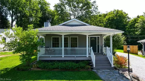 10547 Clay St, Montville, OH 44064