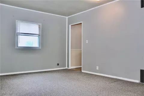 852 Kickapoo Ave, Akron, OH 44305 photo 13