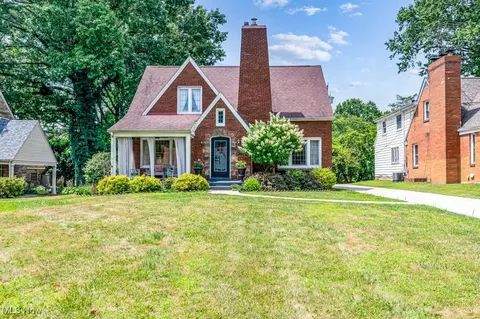 3538 Glenmere Dr, Youngstown, OH 44511