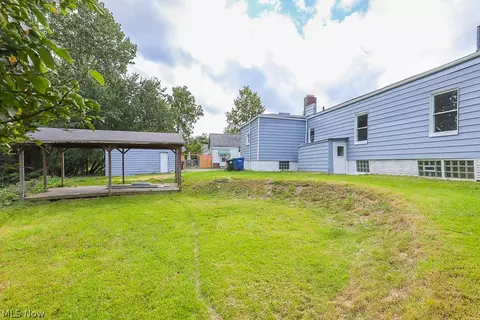 6665 State Rd, Cleveland, OH 44134 photo 3
