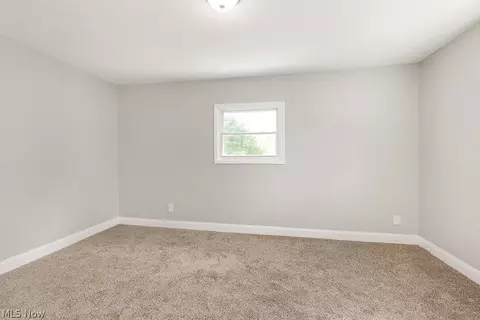 6665 State Rd, Cleveland, OH 44134 photo 25