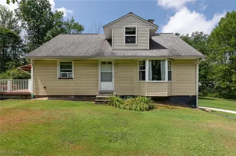 11634 Old State Rd, Chardon, OH 44024