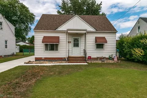 239 E 328th St, Willowick, OH 44095