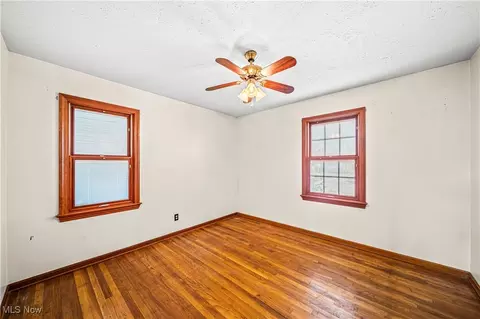 29760 Robert St, Wickliffe, OH 44092 photo 10