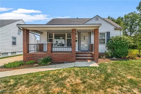 29760 Robert St, Wickliffe, OH 44092