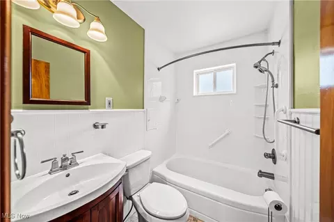 29760 Robert St, Wickliffe, OH 44092 photo 15
