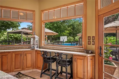Kitchen - 9535 Reedhurst Ln, Mentor, OH 44060 photo 4 of 4