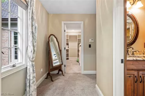 Entry Way - 9535 Reedhurst Ln, Mentor, OH 44060 photo 7 of 7