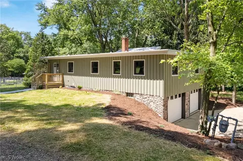 1545 Sunset Ln, Wooster, OH 44691
