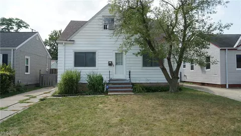 4562 W 147th St, Cleveland, OH 44135