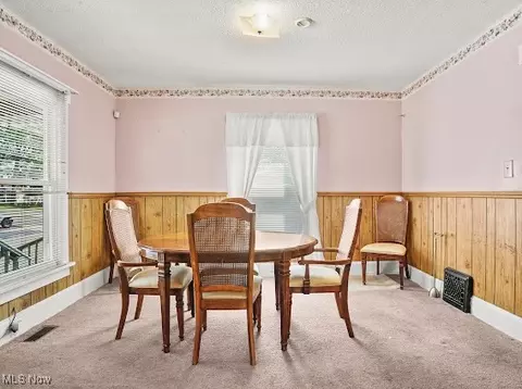 Dining - 111 Arlington Ave NW, Canton, OH 44708 photo 1 of 3