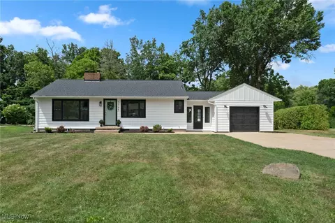 3193 Salmon Dr, Akron, OH 44312