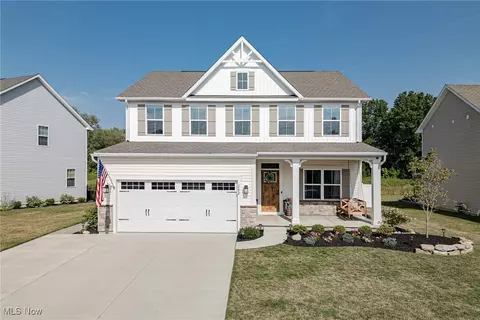 1772 Muirfield Ln, Painesville, OH 44077