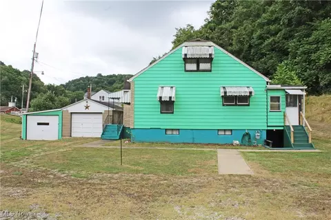 63 Mccoll Rd, Weirton, WV 26062