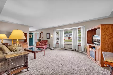 469 Whitman Blvd, Elyria, OH 44035 photo 7