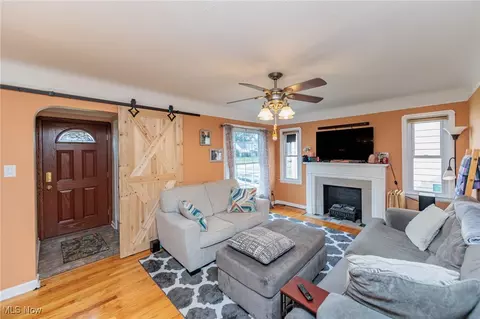 Entry Way - 8020 Ackley Rd, Parma, OH 44129 photo 2 of 5