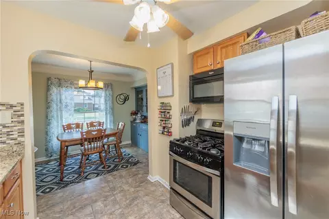 Kitchen - 8020 Ackley Rd, Parma, OH 44129 photo 3 of 6