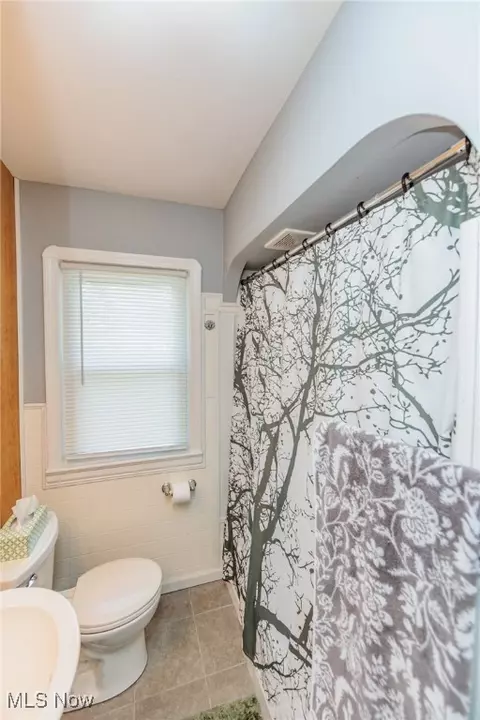 Bath - 8020 Ackley Rd, Parma, OH 44129 photo 2 of 3