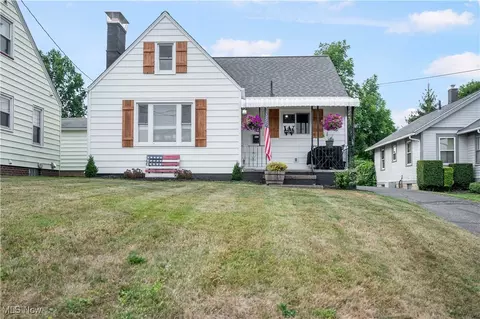 2144 Main Ave W, Massillon, OH 44647
