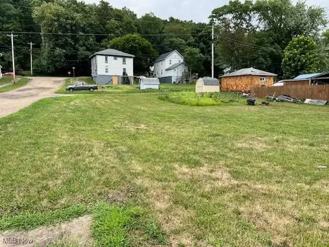 701 Center St, Dennison, OH 44621