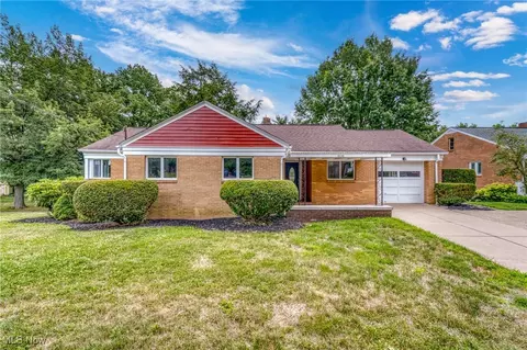 606 Polk Ave, Akron, OH 44314