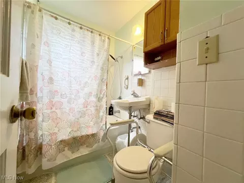 203 15th St, Elyria, OH 44035 photo 14