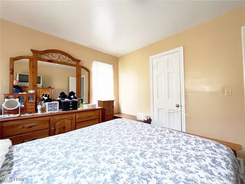 203 15th St, Elyria, OH 44035 photo 16
