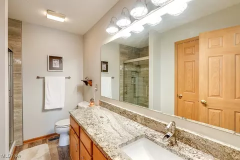 Bath - 2340 Wright State Dr SE, Massillon, OH 44646 photo 2 of 2