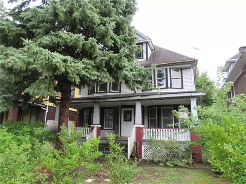 9204 Parkgate Ave, Cleveland, OH 44108