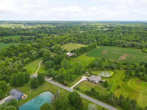 6695 Palker Rd, Medina, OH 44256