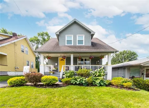 1537 Brownlee Ave, Youngstown, OH 44514